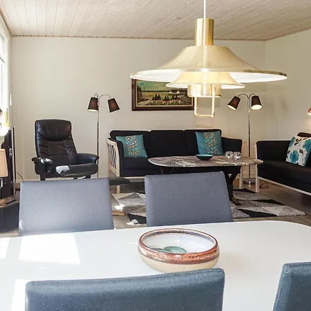 Hébergement de vacances In Aakirkeby With Wifi *