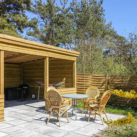 Casa vacanze In Aakirkeby With Wifi